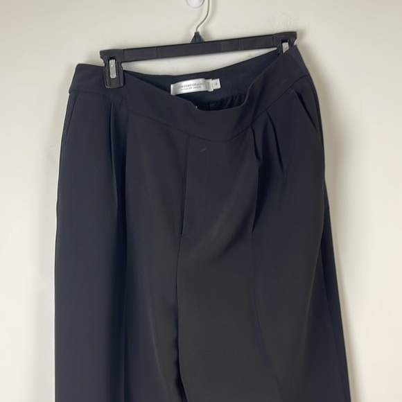 Simons Contemporaine Black ankle pants size 10 - Picture 2 of 7